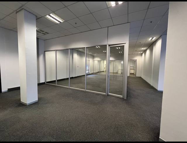 534M² OFFICE TO LET IN ROSEBANK